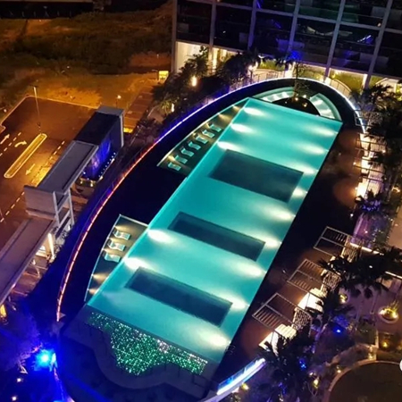 亞克力空中透明游泳池