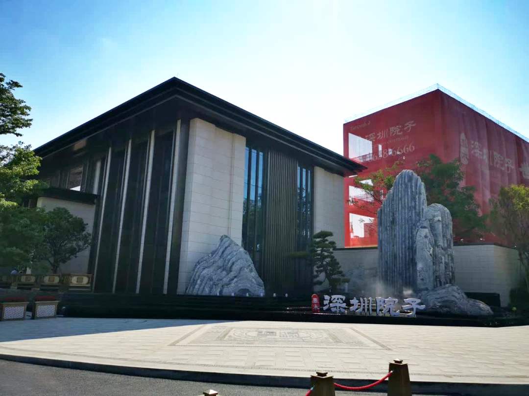 瑞地格樂亞克力游泳池助力泰禾深圳院子